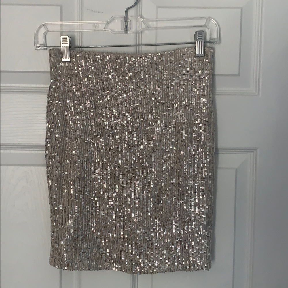 Sequined mini skirt size small